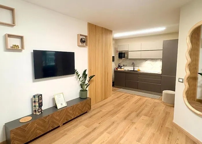 House Eur - - Modern Appartamento