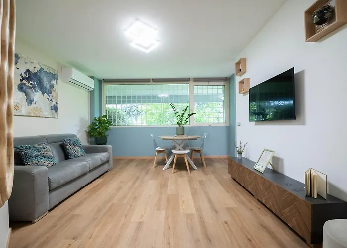 House Eur - - Modern *