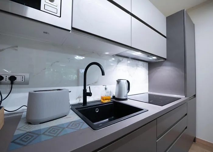 House Eur - - Modern Roma